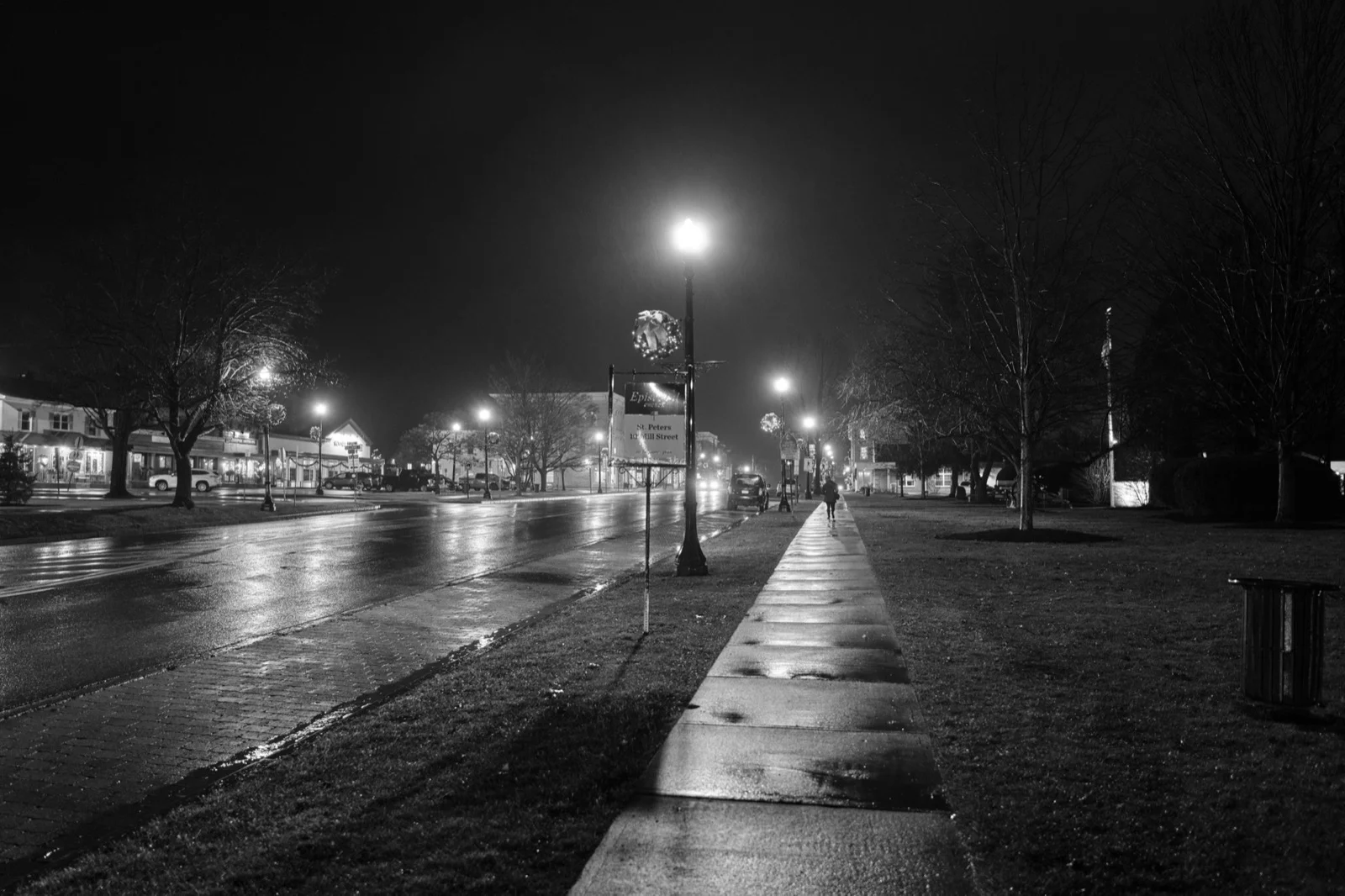 Albany Street at night, Cazenovia historic district