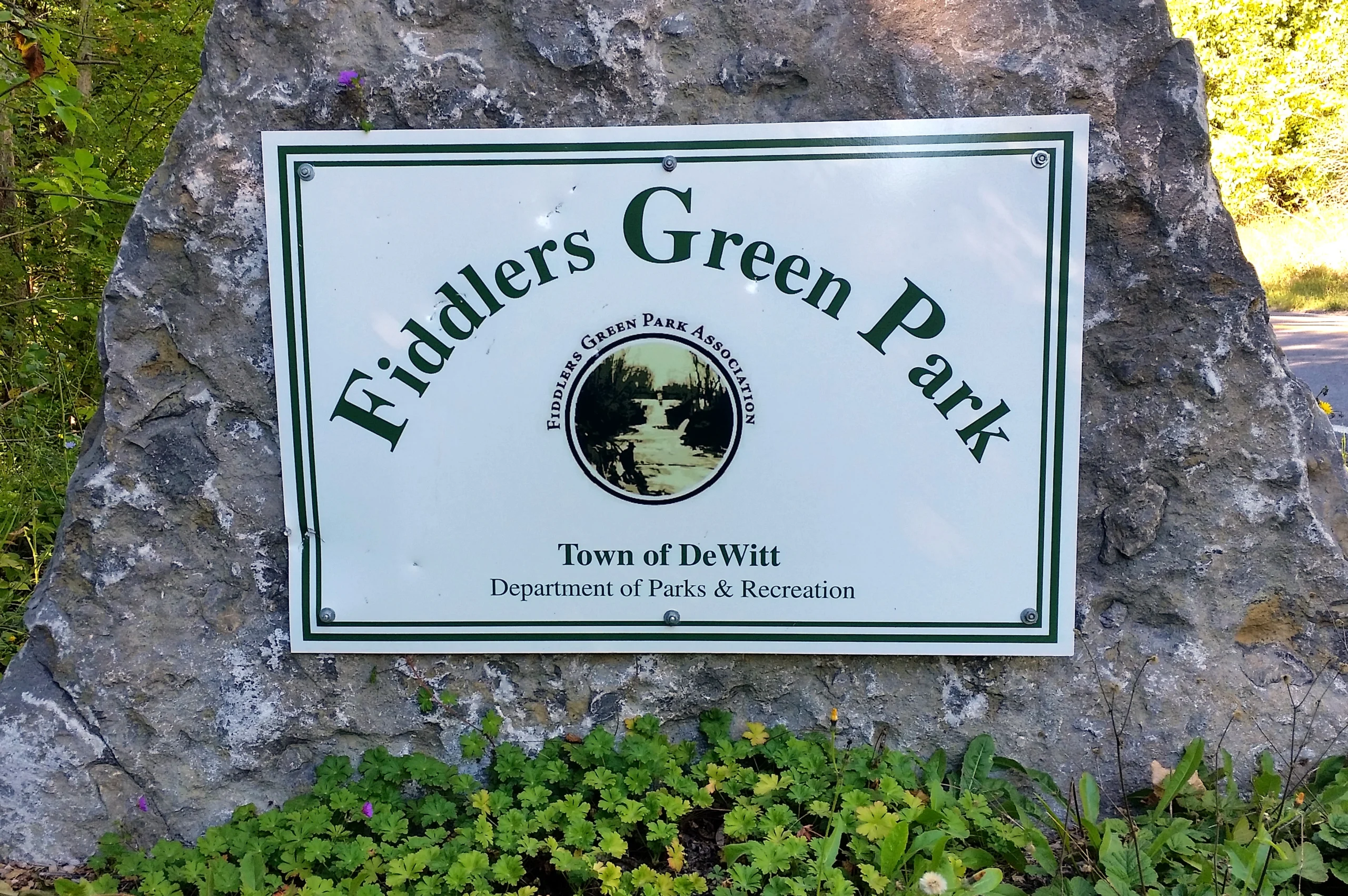 Fiddlers Green Park entrance sign, Jamesville, DeWitt