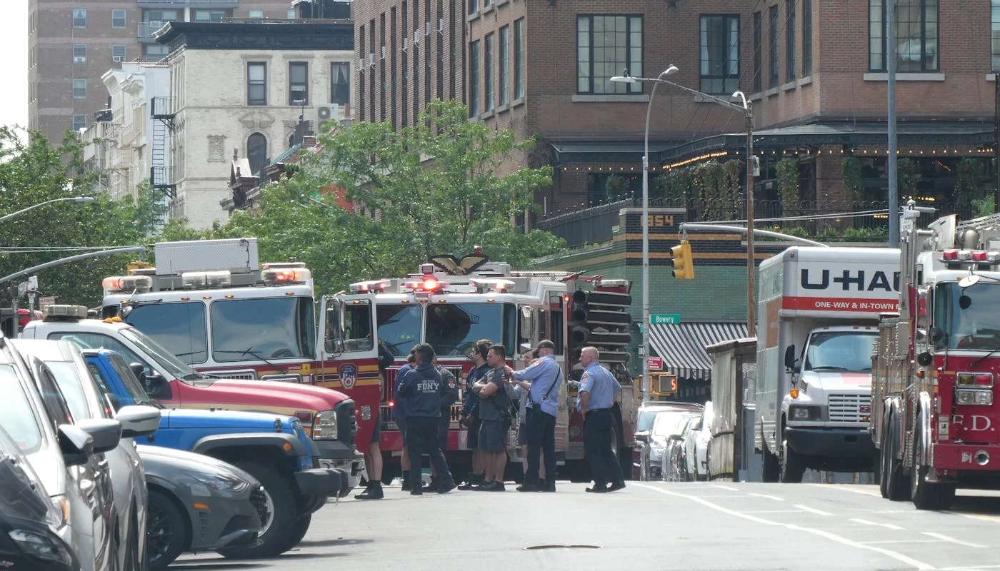 A Vending Machine Exploded at 404 Oak Street. The Building Is Also for Sale at $1.35 Million.