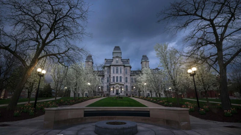 Syracuse University Axes 93 Programs in Biggest Academic Overhaul in Decades