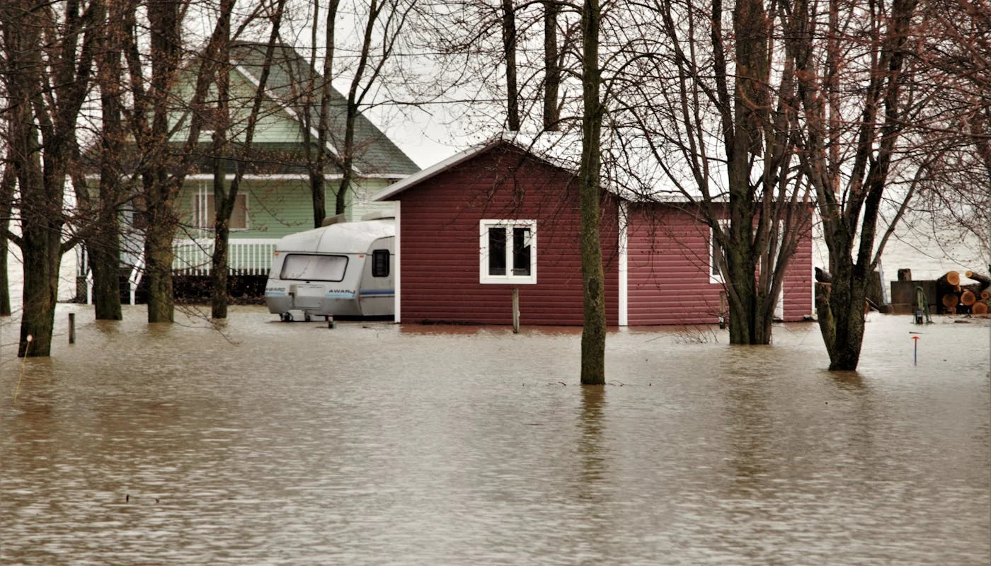 Flooding surrounds homes as Onondaga County closes all waterways under emergency order