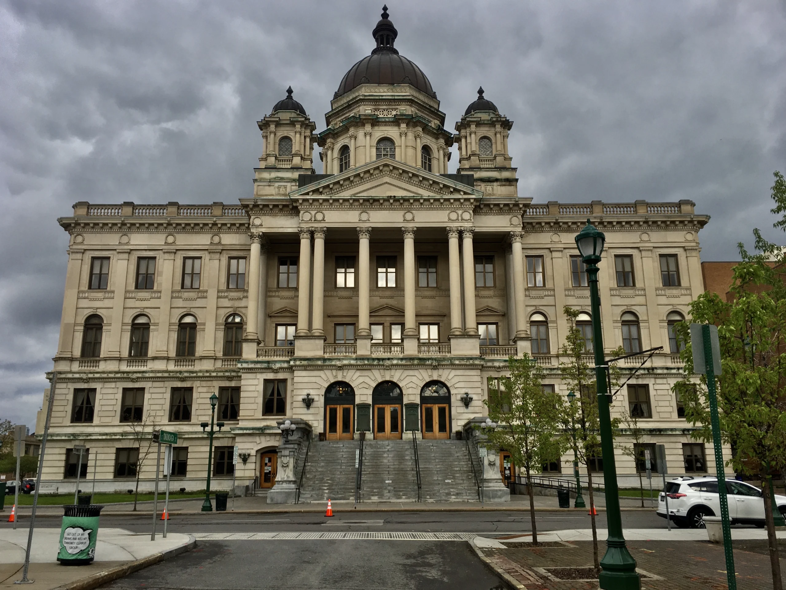 The Onondaga County Courthouse in downtown Syracuse, New York.